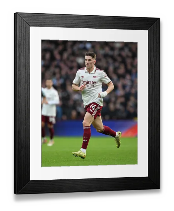 Framed Print : Aston Villa v Arsenal - Premier League Framed Print : Aston Villa v Arsenal - Premier League