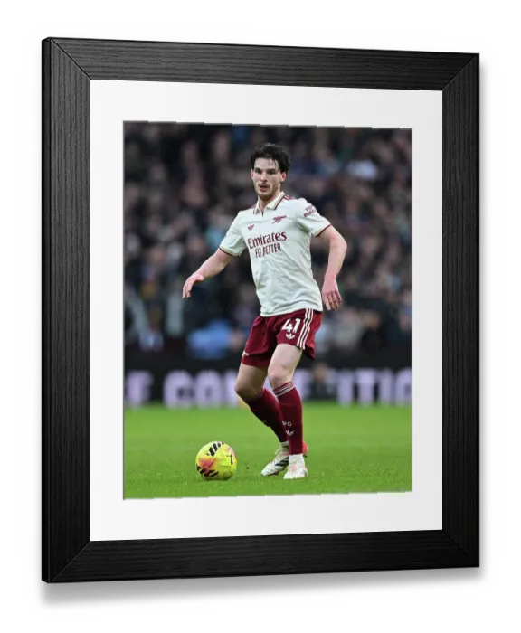 Framed Print : Aston Villa v Arsenal - Premier League