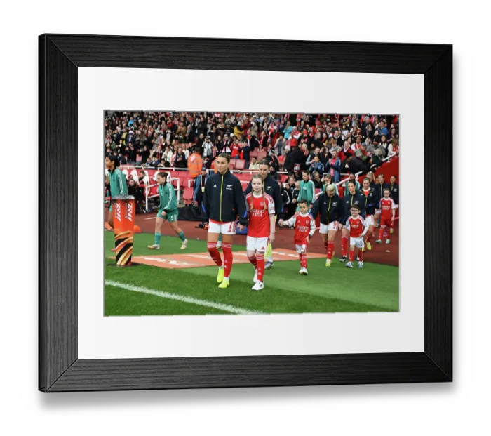 Framed Print : Arsenal v Liverpool - Barclays Women's Super League Arsenal v Liverpool - Barclays Women's Super League Framed Print : Arsenal v Liverpool - Barclays Women's Super League Arsenal v Liverpool - Barclays Women's Super League