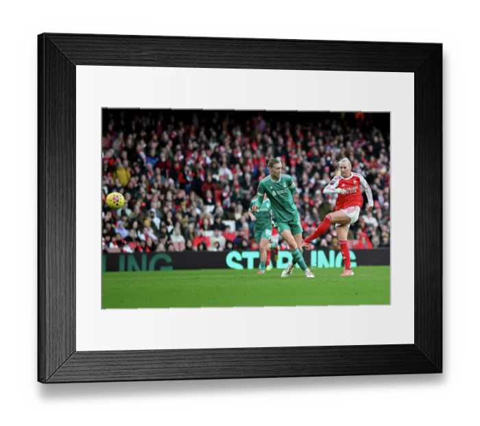 Framed Print : Arsenal v Liverpool - Barclays Women's Super League Arsenal v Liverpool - Barclays Women's Super League Framed Print : Arsenal v Liverpool - Barclays Women's Super League Arsenal v Liverpool - Barclays Women's Super League