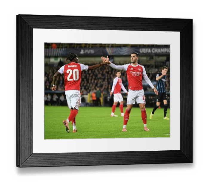 Framed Print : Club Brugge KV v Arsenal FC - UEFA Champions League 2025 / 26 League Phase MD6 Framed Print : Club Brugge KV v Arsenal FC - UEFA Champions League 2025 / 26 League Phase MD6