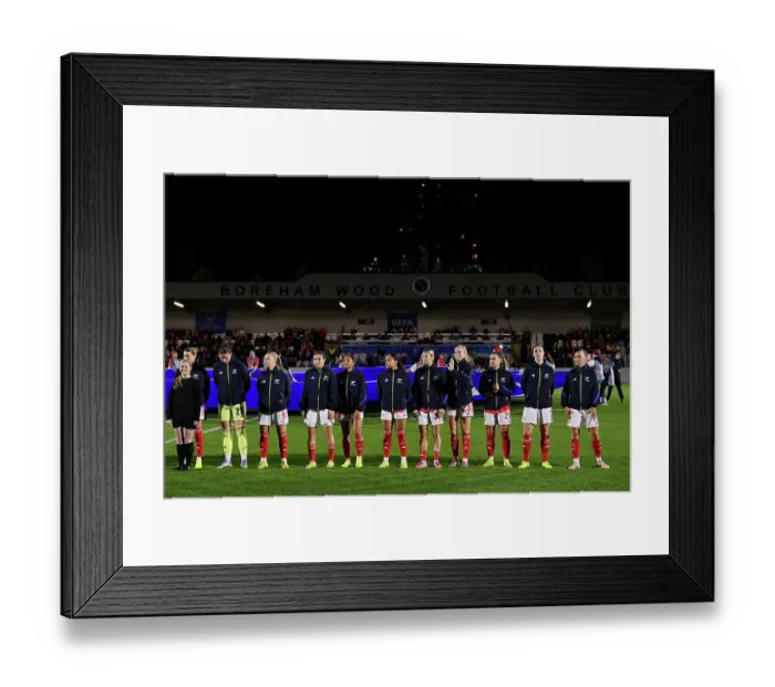 Framed Print : Arsenal FC v FC Twente - UEFA Women's Champions League 2025 / 26 League Phase MD5 Arsenal FC v FC Twente - UEFA Women's Champions League 2025 / 26 League Phase MD5