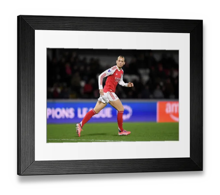 Framed Print : Arsenal FC v FC Twente - UEFA Women's Champions League 2025 / 26 League Phase MD5 Arsenal FC v FC Twente - UEFA Women's Champions League 2025 / 26 League Phase MD5