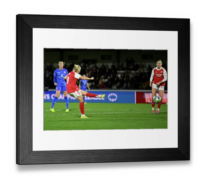 Framed Print : Arsenal FC v FC Twente - UEFA Women's Champions League 2025 / 26 League Phase MD5 Arsenal FC v FC Twente - UEFA Women's Champions League 2025 / 26 League Phase MD5