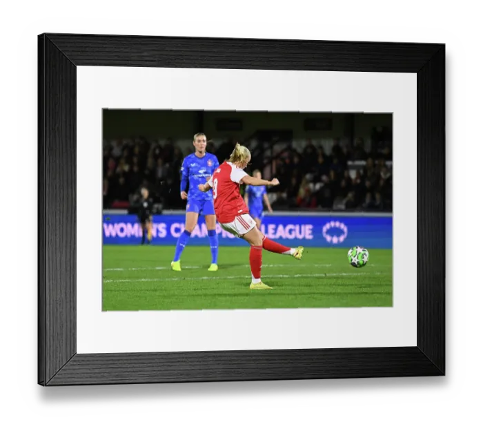 Framed Print : Arsenal FC v FC Twente - UEFA Women's Champions League 2025 / 26 League Phase MD5 Arsenal FC v FC Twente - UEFA Women's Champions League 2025 / 26 League Phase MD5
