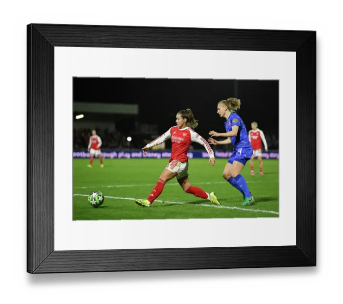 Framed Print : Arsenal FC v FC Twente - UEFA Women's Champions League 2025 / 26 League Phase MD5 Arsenal FC v FC Twente - UEFA Women's Champions League 2025 / 26 League Phase MD5