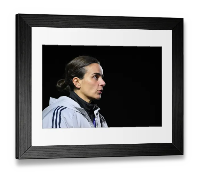 Framed Print : Arsenal FC v FC Twente - UEFA Women's Champions League 2025 / 26 League Phase MD5 Arsenal FC v FC Twente - UEFA Women's Champions League 2025 / 26 League Phase MD5