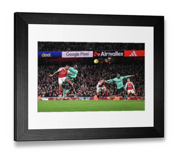 Framed Print : Arsenal v Wolverhampton Wanderers - Premier League
