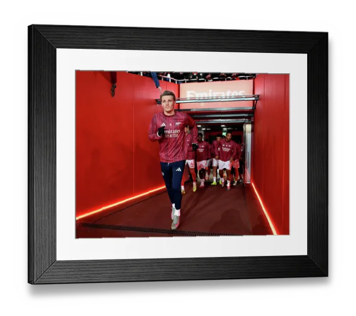 Framed Print : Arsenal v Wolverhampton Wanderers - Premier League Framed Print : Arsenal v Wolverhampton Wanderers - Premier League