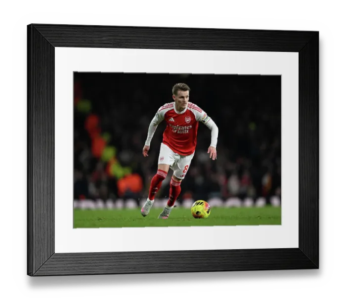 Framed Print : Arsenal v Wolverhampton Wanderers - Premier League Framed Print : Arsenal v Wolverhampton Wanderers - Premier League