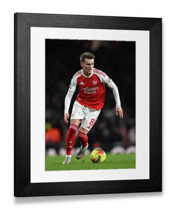 Framed Print : Arsenal v Wolverhampton Wanderers - Premier League