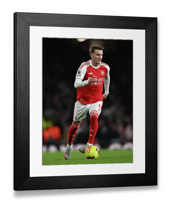 Framed Print : Arsenal v Wolverhampton Wanderers - Premier League Framed Print : Arsenal v Wolverhampton Wanderers - Premier League