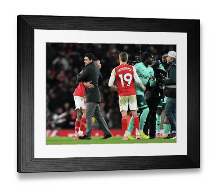 Framed Print : Arsenal v Wolverhampton Wanderers - Premier League Framed Print : Arsenal v Wolverhampton Wanderers - Premier League