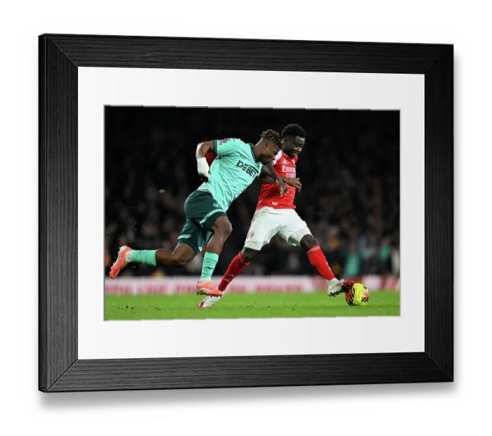 Framed Print : Arsenal v Wolverhampton Wanderers - Premier League