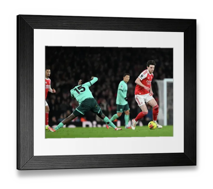 Framed Print : Arsenal v Wolverhampton Wanderers - Premier League