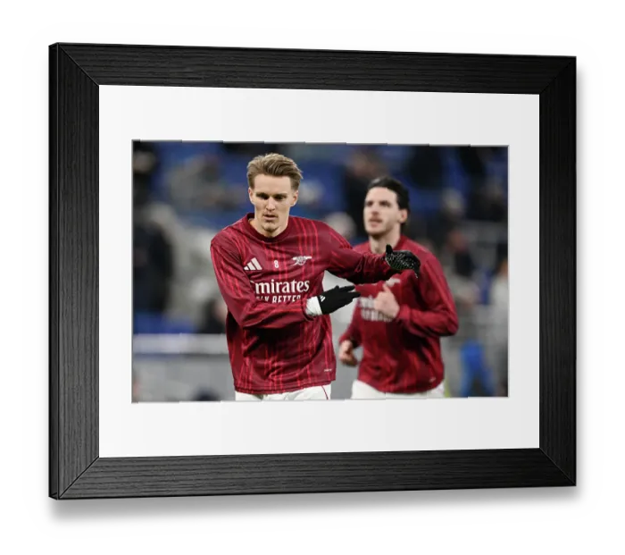 Framed Print : Everton v Arsenal - Premier League