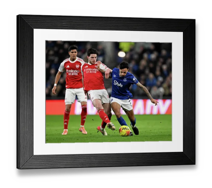 Framed Print : Everton v Arsenal - Premier League Framed Print : Everton v Arsenal - Premier League