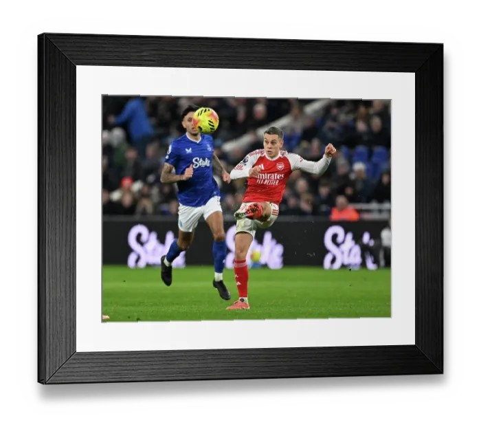 Framed Print : Everton v Arsenal - Premier League Framed Print : Everton v Arsenal - Premier League