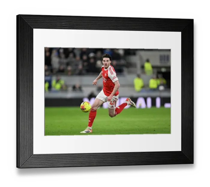 Framed Print : Everton v Arsenal - Premier League