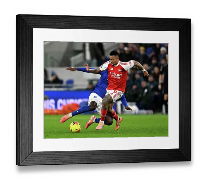 Framed Print : Everton v Arsenal - Premier League