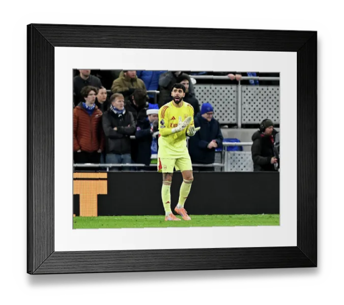 Framed Print : Everton v Arsenal - Premier League