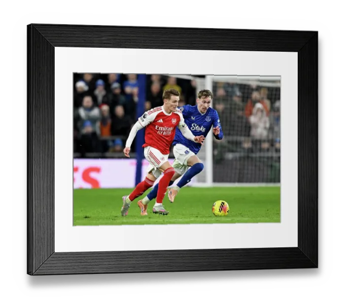 Framed Print : Everton v Arsenal - Premier League Framed Print : Everton v Arsenal - Premier League