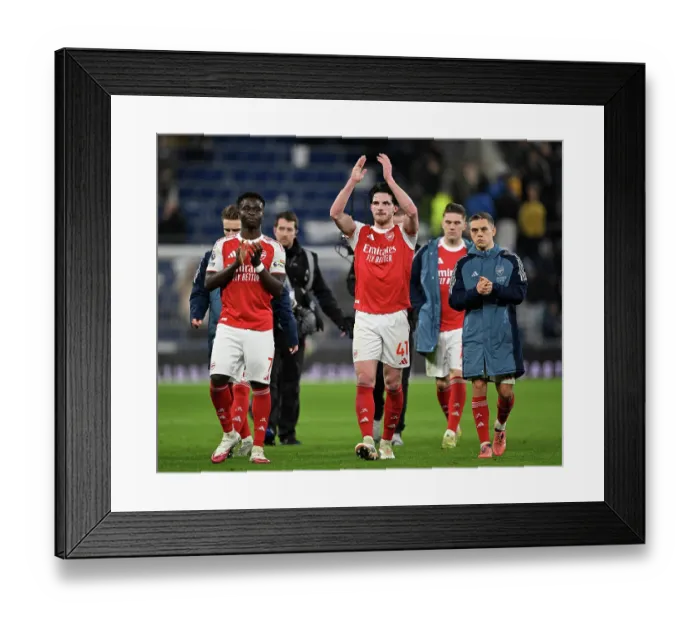 Framed Print : Everton v Arsenal - Premier League