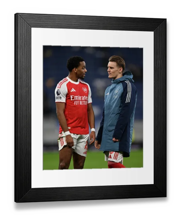 Framed Print : Everton v Arsenal - Premier League