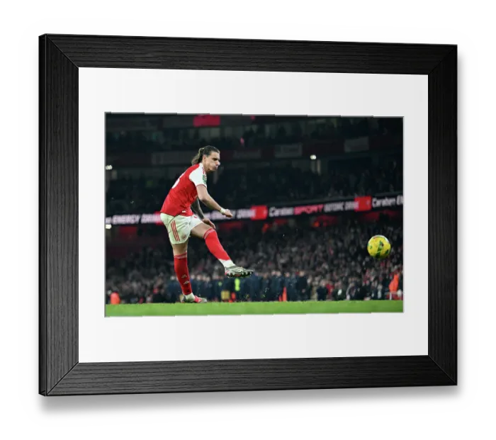 Framed Print : Arsenal v Crystal Palace - Carabao Cup Quarter Final Framed Print : Arsenal v Crystal Palace - Carabao Cup Quarter Final