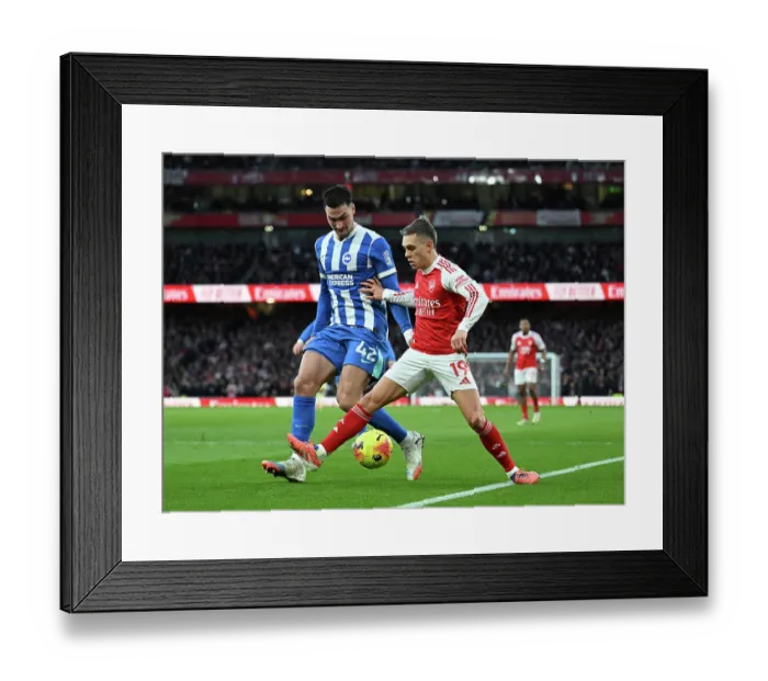Framed Print : Arsenal v Brighton & Hove Albion - Premier League Arsenal v Brighton & Hove Albion - Premier League Framed Print : Arsenal v Brighton & Hove Albion - Premier League Arsenal v Brighton & Hove Albion - Premier League