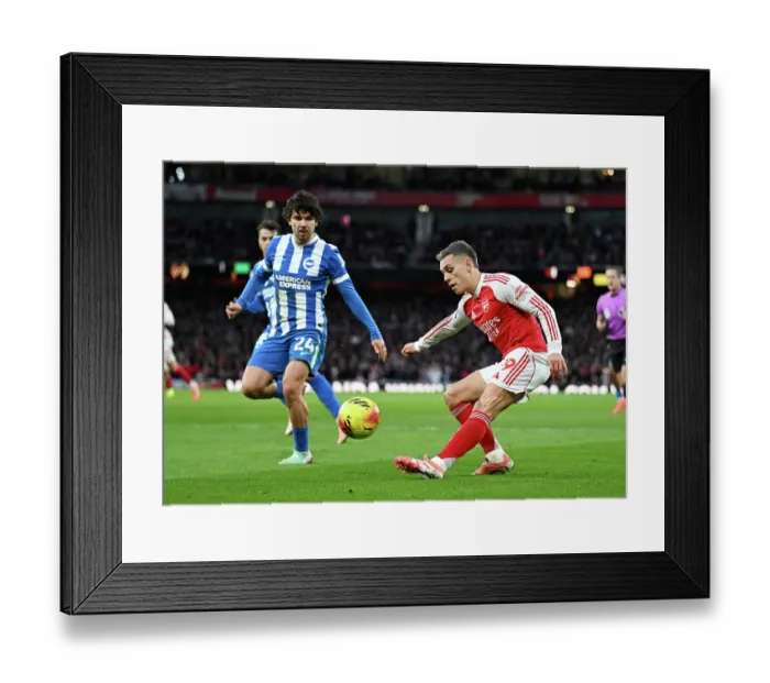 Framed Print : Arsenal v Brighton & Hove Albion - Premier League Framed Print : Arsenal v Brighton & Hove Albion - Premier League