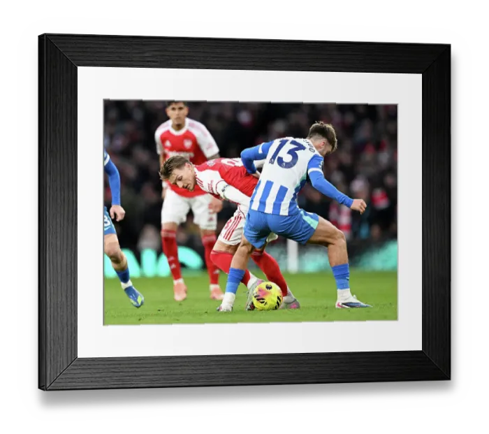 Framed Print : Arsenal v Brighton & Hove Albion - Premier League Framed Print : Arsenal v Brighton & Hove Albion - Premier League