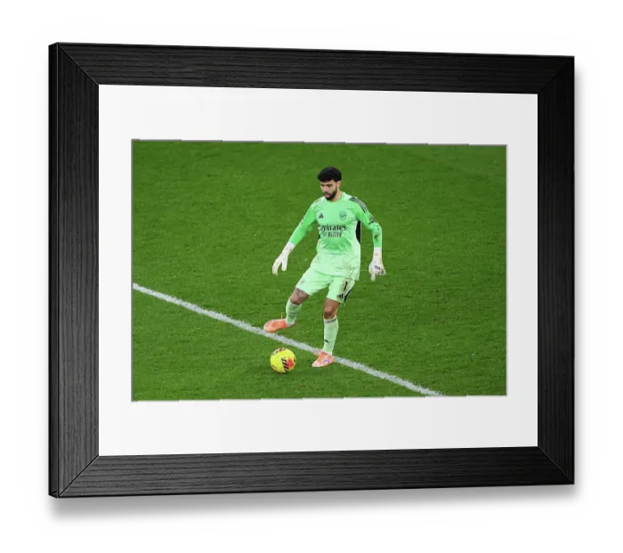 Framed Print : Arsenal v Aston Villa - Premier League