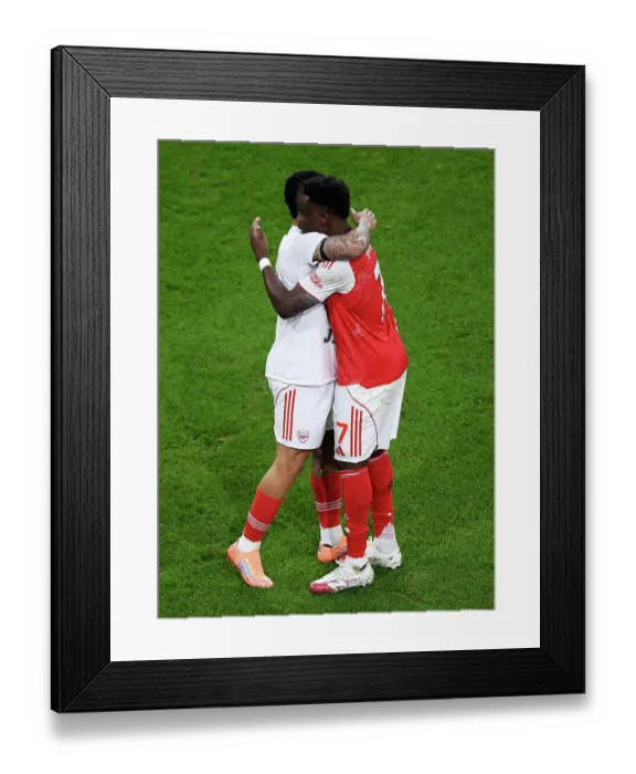 Framed Print : Arsenal v Aston Villa - Premier League