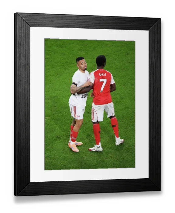 Framed Print : Arsenal v Aston Villa - Premier League