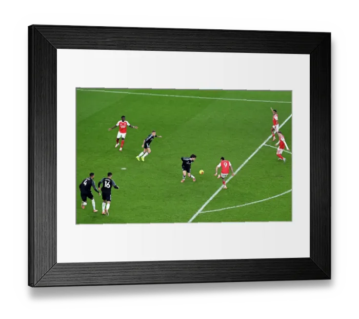 Framed Print : Arsenal v Aston Villa - Premier League
