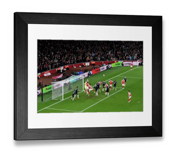 Framed Print : Arsenal v Aston Villa - Premier League Framed Print : Arsenal v Aston Villa - Premier League