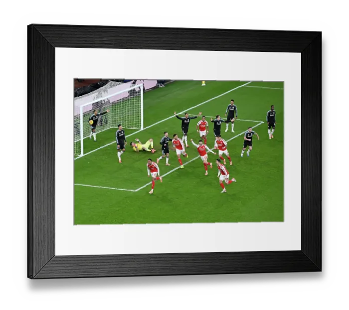 Framed Print : Arsenal v Aston Villa - Premier League