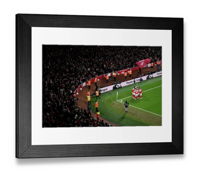 Framed Print : Arsenal v Aston Villa - Premier League Framed Print : Arsenal v Aston Villa - Premier League