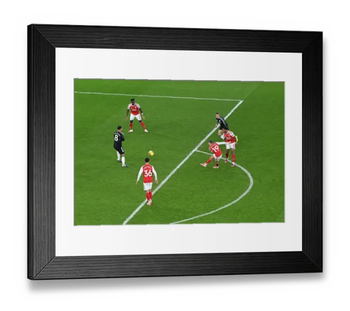Framed Print : Arsenal v Aston Villa - Premier League Framed Print : Arsenal v Aston Villa - Premier League