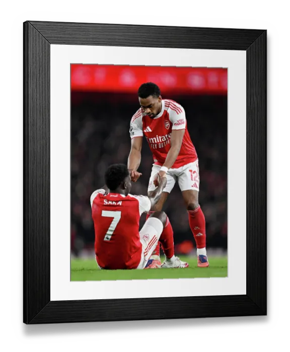 Framed Print : Arsenal v Aston Villa - Premier League