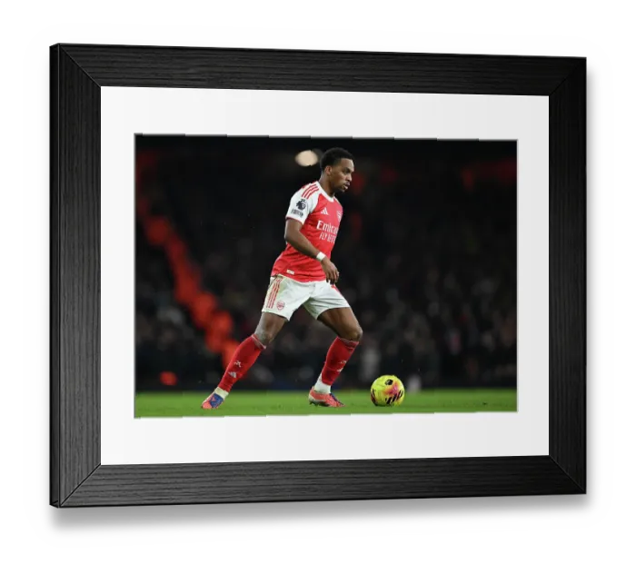 Framed Print : Arsenal v Aston Villa - Premier League