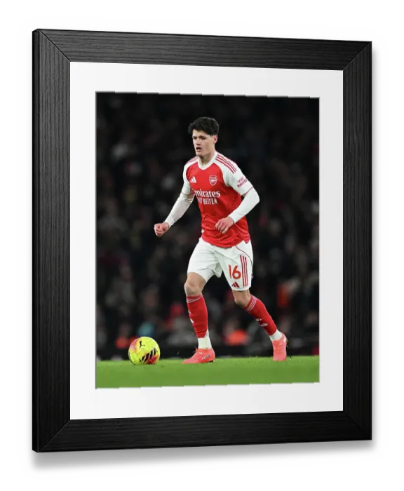Framed Print : Arsenal v Aston Villa - Premier League Framed Print : Arsenal v Aston Villa - Premier League