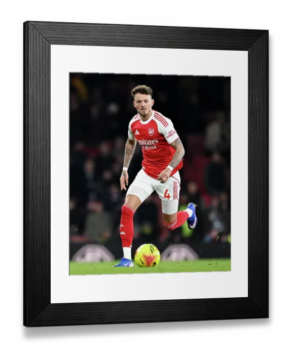 Framed Print : Arsenal v Aston Villa - Premier League Framed Print : Arsenal v Aston Villa - Premier League