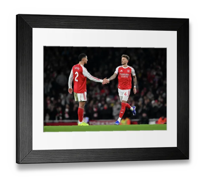 Framed Print : Arsenal v Aston Villa - Premier League