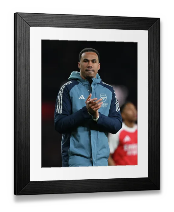 Framed Print : Arsenal v Aston Villa - Premier League Framed Print : Arsenal v Aston Villa - Premier League