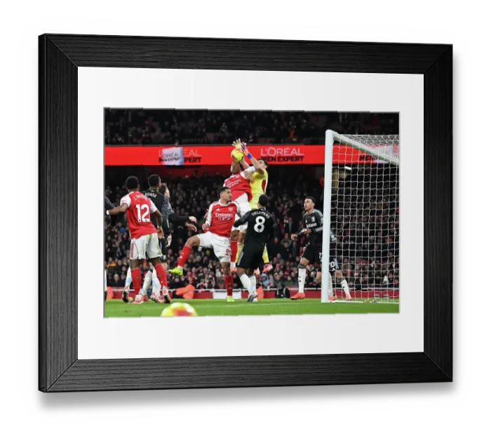 Framed Print : Arsenal v Aston Villa - Premier League