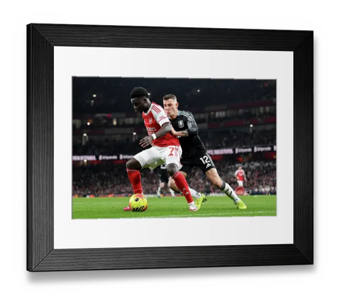Framed Print : Arsenal v Aston Villa - Premier League