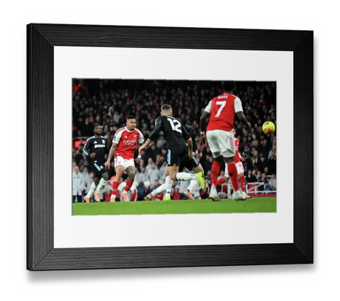 Framed Print : Arsenal v Aston Villa - Premier League