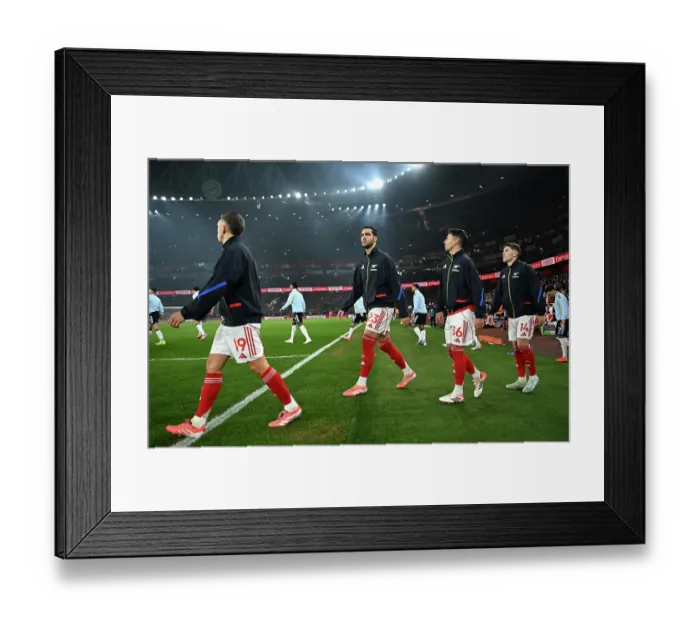Framed Print : Arsenal v Aston Villa - Premier League
